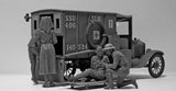 ICM 1/35 WWI American Model T 1917 Ambulance w/Medical Personnel Kit