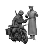Zvezda 1/35 WWII German R12 Motorcycle w/Rider & Officer Kit