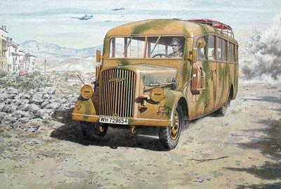 Roden Military 1/72 Opel Blitz W39 Late WWII Service Omibus Kit