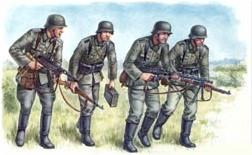 Master Box 1/35 German PzGrenadiers Set #1 1939-42 (4) Kit